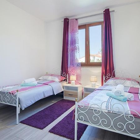 Kaylie Apartment Póla Kültér fotó