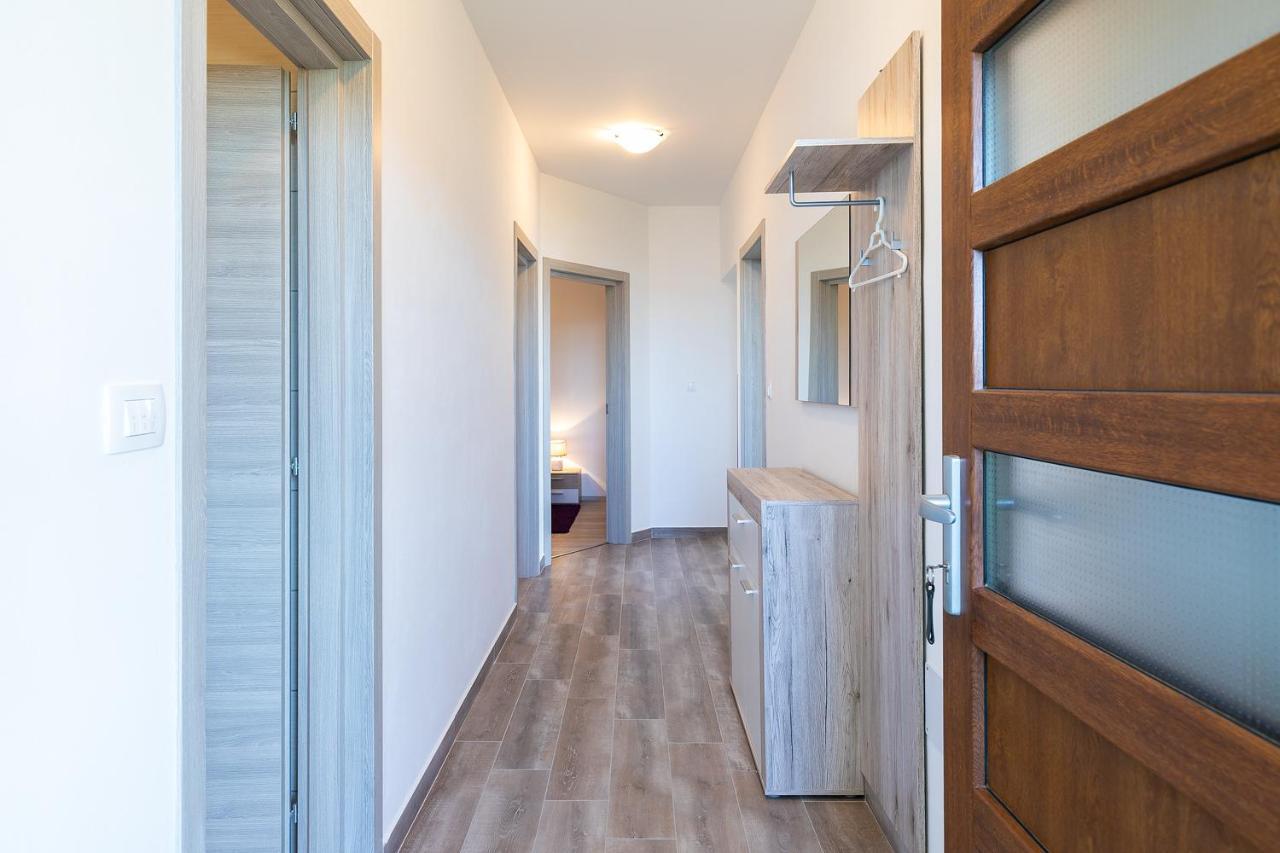 Kaylie Apartment Póla Kültér fotó